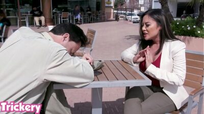 Trickery – Kaylani Lei tricked into anal sex with a stranger