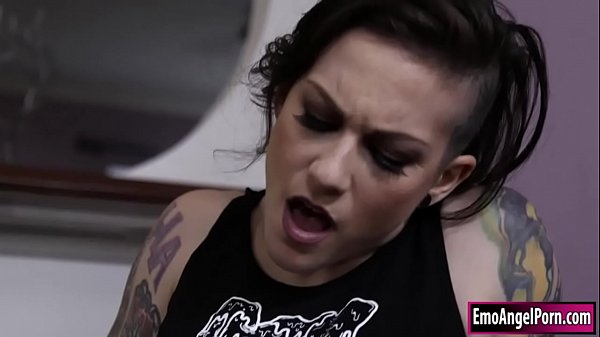 Tattooed slut gets analed by huge cock - Anal Planet
